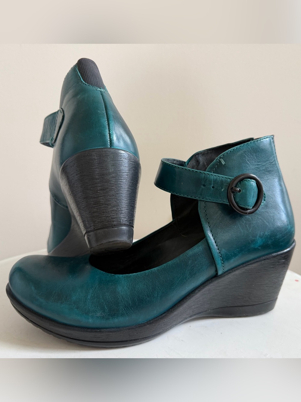 Dansko Rebel wedge Ankle strap pump shoe in 38-7.5-8